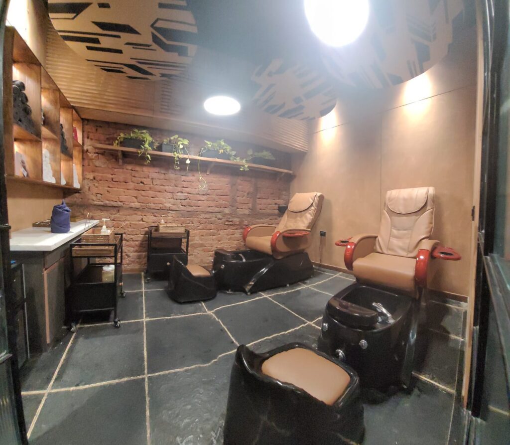 Best Hair Salon In ahmedabad