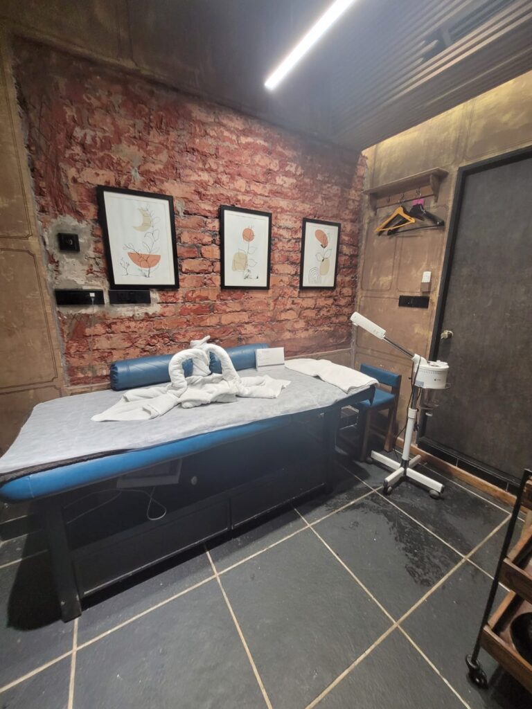 best salon in ahmedabad